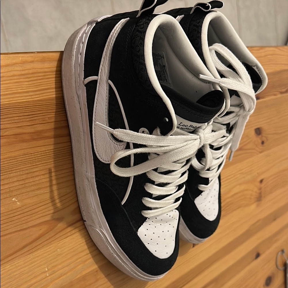 Nike SB React Leo
Skate Shoes Men’s size 8 - Picture 3 of 10